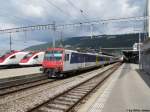 rbde-560-npz RBDe 560 024-2 ''Bauma'' verl�sst am 27.7.2010 Biel als RE nach Delle. W�hrenddessen warten links davon die beiden ICN nach Lausanne und Genf.