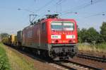 143 063-6 der RBH fährt mit einem Güterzug durch den ... 143 063-6 der RBH fährt mit einem Güterzug durch den ...