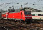 146 025-2 zieht am ...  Mario Sch�rholz 30.10.2011