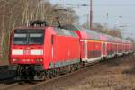 Die 146 001-3 zieht ...  Eric Otten 30.03.2011