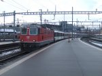 re-4-4-ii-re-420 DER Dienst der Re 420 im Jahr 2009: Mit einem IR nach Locarno trifft die Re 4/4' 11154 am 02.12.09 in Luzern ein. Ob diese Loks die GotthardIR's auch im kommenden Jahr zu 95 % ziehen werden wie in diesem Jahr, das wissen erst die Wenigsten.