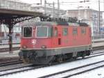re-4-4-ii-re-420 SBB - Re 4/4  11277 abgestellt im Bahnhof von Renens am 19.12.2009