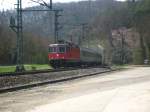 Re4/4 zieht den IC 186 nach Singen (Htw), aufgenommen bei ...