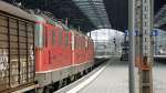 Nachschuss auf eine Re 12/12 /III mit der 11167, 11357 (Mitte) ...