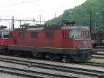 SBB - Re 4/4 11233 im Depotareal in Olten ...