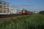 re-4-4-ii-re-420 Re 4/4 II 11205 mit S 19027 in Z�rich Altstetten.