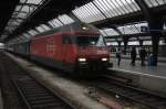 Re 460 074-8 steht ...  Sandro Gadola 30.01.2011