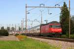 460 040-9 hat soeben mit einem IC in Richtung Brig ...
