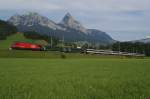 Re 460 029-2 zieht ...  Sandro Gadola 20.08.2011