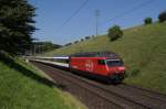 Re 460 117-5 zieht ...  Sandro Gadola 04.09.2011