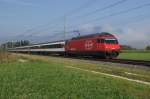 Re 460 029-9 zieht ...  Sandro Gadola 16.10.2011