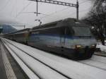 Re 460 002 mit ...  Simon B�tikofer 25.12.2011