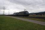 Re 465 003-2 und Re 465 004-0 ziehen am 12.12.09 ...