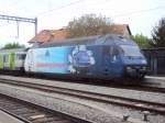 BLS Re 465 001 Connecting Europe mit ihrem RE Neuchatel-Bern in ...