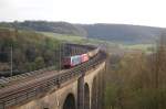 RE 481 005-7 und eine BR 185 der HGK überquerten ... RE 481 005-7 und eine BR 185 der HGK überquerten ...