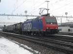 Re 482 SBB Re 482 mit Containerzug am 16.1.10 in Muttenz.