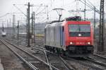 Linksverkehr in Stgt-Untert�rkheim: 482 043-7 der SBB-Cargo auf dem Weg ...