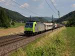 Die Re 485 013 ...  Christian Maier 26.12.2011