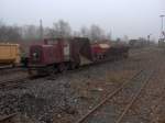 Ein kleiner Feldbahn-G�terzug im Rheinischem-Industriebahn-Museum,also im ehemaligem BW K�ln-Nippes.7.2.10.  ...