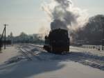 99 4802 unterwegs am 05.Februar 2010 im verschneiten Putbus.  ...