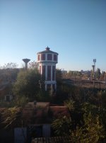 Dieser Wasserturm ist die letzte Erinnerung am Betriebswerk des Ostbahnhofs Bukarest (Bucuresti Obor). Foto vom 001.11.2015