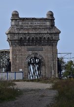 Einfahrt auf der alten Donaubrücke bei Cernavoda. Foto vom 116.10.2016.