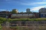 E-Lok 41-0393-3 wartet mit Regio-Garnitur am 11.05.2017 auf Abfahrt in Bukarester Ostbahnhof 