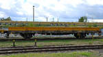 Ein Flachwagen Mitte August 2018 im Eisenbahnmuseum Weimar.