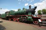 Die Dampflokomotive Су 214-10 im Eisenbahnmuseum von Moskau Anfang Mai 2016.