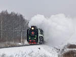 Die Dampflok P36-0147 mit Nahverkehrszug unterwegs als №6294 Iwanowo - Schuja аuf dem Weg in Richtung Schuja am 8. Januar 2020.