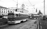 Moskau Tram__MTW-82A Nr.1344 und 1158 auf den Linien 37 und 32 am 'Platz der 3 Bahnhöfe' vor dem Leningrader Bahnhof.__10_1977