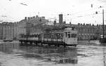 Leningrad Tram__Güter-Tw G-61 mit 2 Bw in der Stadt unterwegs.__10-1977