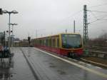 S-Bahnlinie 1 nach S-Bahnhof Frohnau im S-Bahnhof Bornholmer Stra�e.  ...
