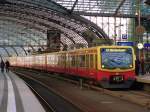Ein 482 als S7 im Berliner Hbf. Ziel der Linie ... Ein 482 als S7 im Berliner Hbf. Ziel der Linie ...
