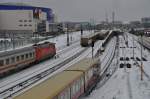 Bahnbetrieb an der Warschauer Stra�e in Berlin. Fotografiert am 30.01.10 ...