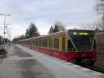 S-Bahnlinie 8 nach S-Bahnhof Gr�nau im S-Bahnhof Hohen Neuendorf.(27.2.2010)  ...