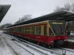 S-Bahnlinie 8 nach S-Bahnhof Hohen Neuendorf im S-Bahnhof Grünau.(14.2.2010) ... S-Bahnlinie 8 nach S-Bahnhof Hohen Neuendorf im S-Bahnhof Grünau.(14.2.2010) ...