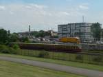 S-Bahn und Autobahn A100 vom ehemaligen Flughafen Berlin Tempelhof aus ...