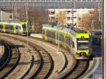 L�tschberger RABe 535 116 als S5 nach Bern in Kerzers. ...