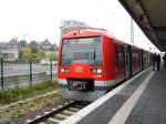 S-Bahn Hamburg, Baureihe 474 im Bahnhof von Buxtehude. Aufgenommen am ...