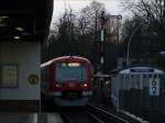 Ein 474 als S1 �ber Blankenese nach Wedel bei Ausfahrt ...