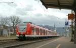 Der 423 737-6 der S 1 nach Moosach f�hrt in ...