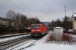 S8 nach M�nchengladbach gezogen von 143 611-2 erreicht Wuppertal-Sonnborn. 08.01.2010 ...