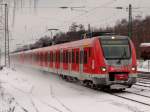S-Bahn Rhein-Ruhr Ein neuer ET 422 erreicht als Vollzug am 10.01.2010 den Hp Bochum-Ehrenfeld auf der S1 gen Dortmund.