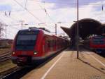 422 005/505 steht zusammen mit 422 055/555 als S8 in ...