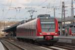 422 050-5 als S3 nach Oberhausen bei der Ausfahrt in ...
