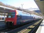 Re 450 081-5 Weiningen am 25.11.09 in Ziegelbr�cke. Obwohl Ziegelbr�cke ...