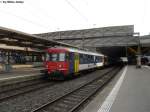 Der RBe 540 062-7 verl�sst am 30.6.2010 Winterthur als S33 ...