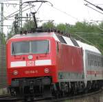 120 156-2 schiebt am ...  Felix H�hne 10.05.2010