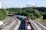 schuttgutwagen Sonntagsruhe im Werksbahnhof der Rheinkalk W�lfrath-Rohdenhaus.
Einige Sch�ttgutwagen stehen beladen zur Abholung. 18. Juli 2010